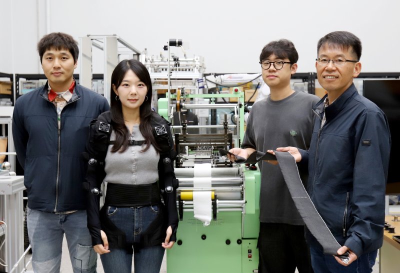 한국기계연구원 첨단로봇연구센터 박철훈 책임연구원 연구팀(기계연 제공) /뉴스1