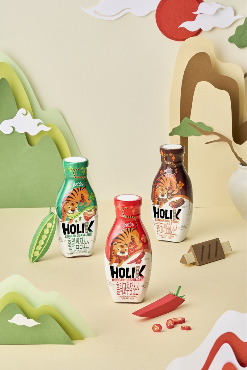 [서울=뉴시스] 팔도 소스브랜드 '홀릭' 3종. (사진=팔도 제공) *재판매 및 DB 금지