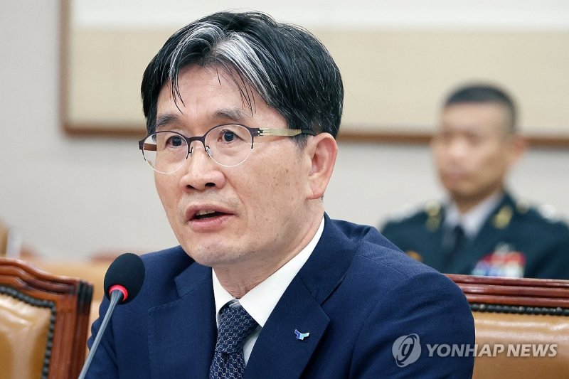 질의에 답변하는 오동운 공수처장 (출처=연합뉴스)