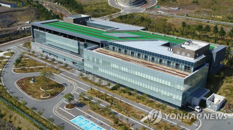 제주 서귀포시 토평동에 있는 녹지국제병원 전경 (출처=연합뉴스)