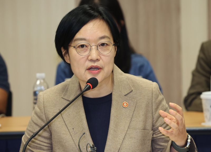한성숙 중소벤처기업부 장관. 2025.10.15/뉴스1 ⓒ News1 김명섭 기자