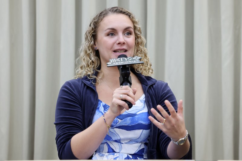 [서울=뉴시스] 박진희 기자 = 마틸다 로이드(Matilda Lloyd) 트럼페터가 29일 서울 서초구 예술의전당 N스튜디오에서 '제259회 국립심포니오케스트라 정기연주회' 기자간담회를 하고 있다. 이번 정기연주회 협연자로 국내 무대에 처음 서는 마틸다 로이드는 하이든의 트럼펫 협주곡 내림 마장조 등을 연주한다. 2025.10.29. pak7130@newsis.com