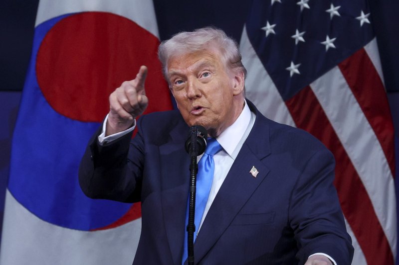 도널드 트럼프 미국 대통령이 29일 경북 경주 예술의전당에서 열린 '2025 아시아태평양경제협력체 최고경영자 서밋(APEC CEO SUMMIT)'에 참석해 정상 특별연설 하고 있다. (공동취재) 2025.10.29/뉴스1 ⓒ News1 김민지 기자