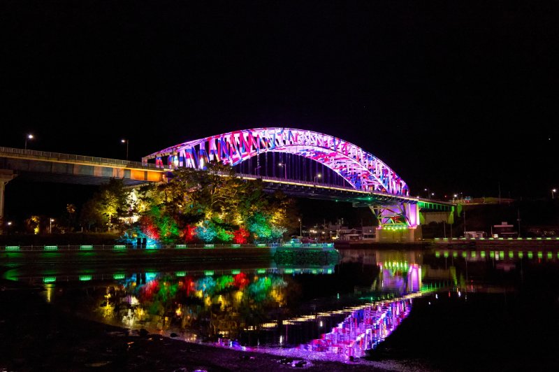 강구안브릿지 조명.(통영시 제공. 재판매 및 DB금지)