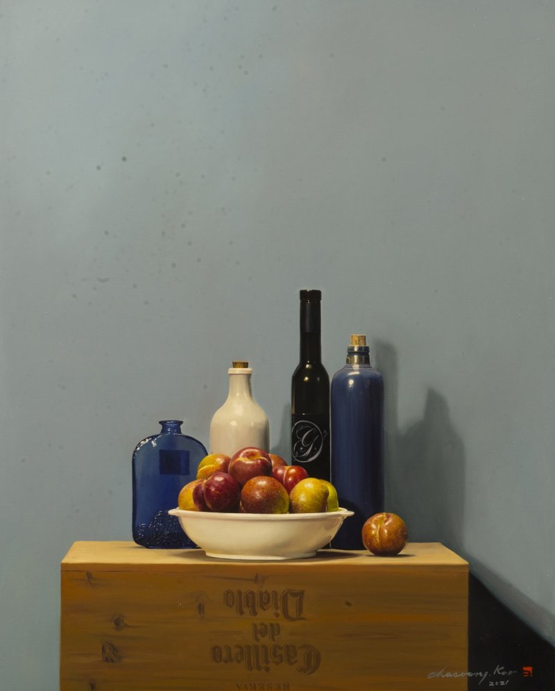 구자승, 와인 박스 위의 정물 2022 Oil on canvas 91.0 x72-s *재판매 및 DB 금지