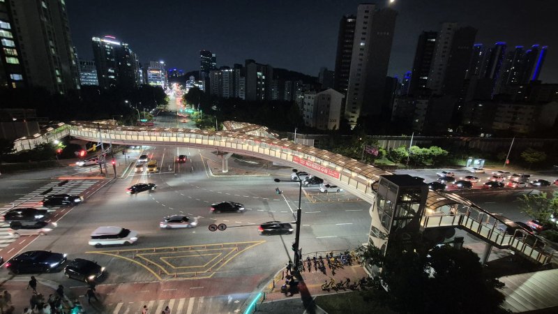 경기 수원시 영통구 호수공원육교. (영통구 제공. 재판매 및 DB 금지) 2025.10.29/뉴스1