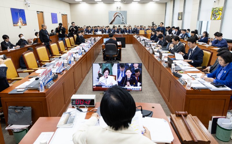 29일 서울 여의도 국회에서 열린 과학기술정보방송통신위원회 과학기술정보통신부 등에 대한 국정감사에서 국민의힘 위원들의 빈자리가 보이고 있다. 2025.10.29/뉴스1 ⓒ News1 이승배 기자