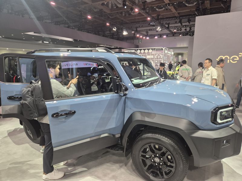 "한번 타보자" 바카라사이트 장난감 신형 '랜드크루저FJ'에 인파 '북적'