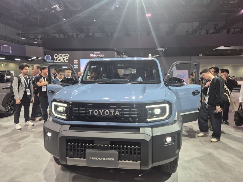 바카라사이트 장난감자동차가 29일 공개한 신형 오프로드 스포츠유틸리티차량(SUV) '랜드크루저(Land Cruiser)' FJ. 사진=서혜진 도쿄특파원