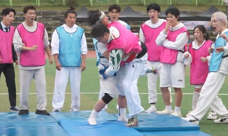 구성환vs이장우·기안84vs임우일·최민호vs박지현…치열한 씨름대결