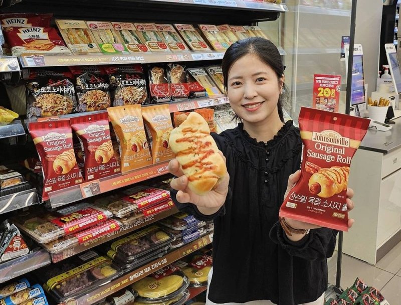 CU '쟌슨빌 소시지롤' 출시 (출처=연합뉴스)