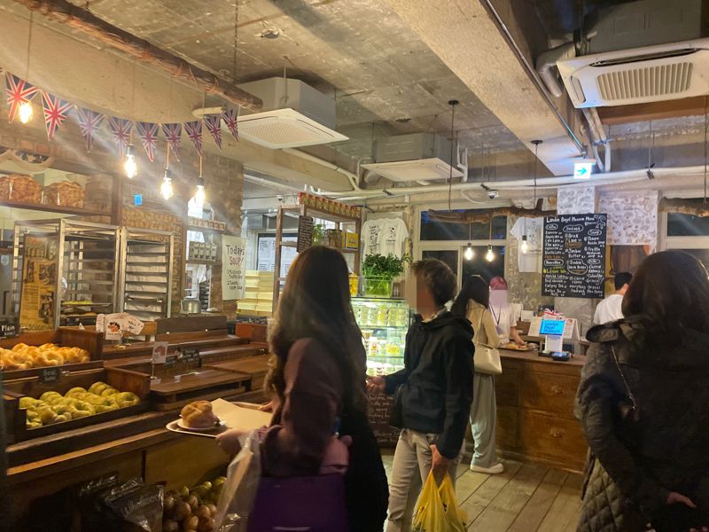 20대 직원 '과로사 의혹' 런베뮤...온라인 커머스도 판매 중단 - 뉴스 썸네일 이미지