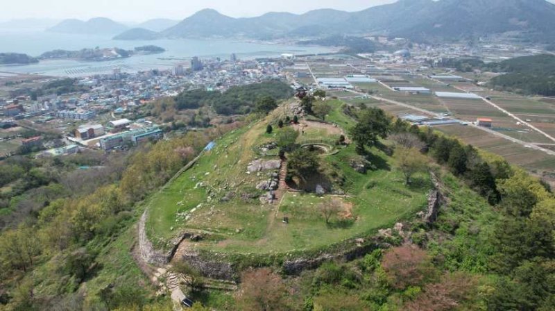 사적 지정된 '거제 수정산성' 전경 (출처=연합뉴스)