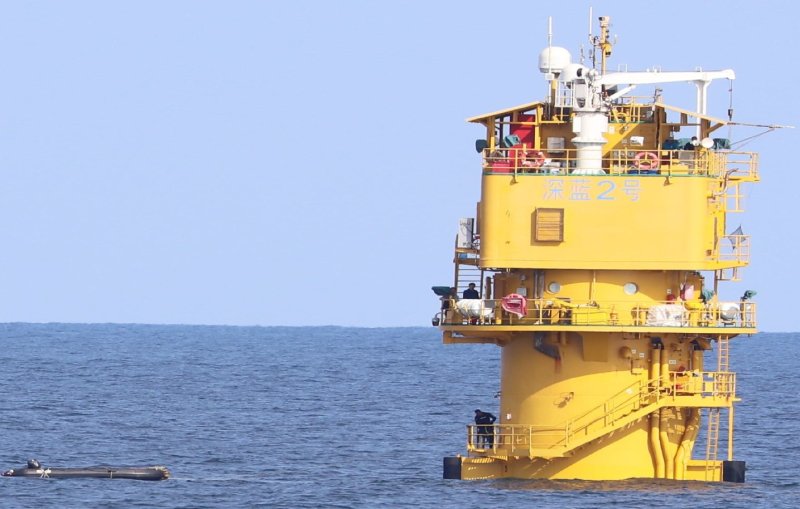 [서울=뉴시스] 중국 서해 불법 구조물(산란2호) 사진.