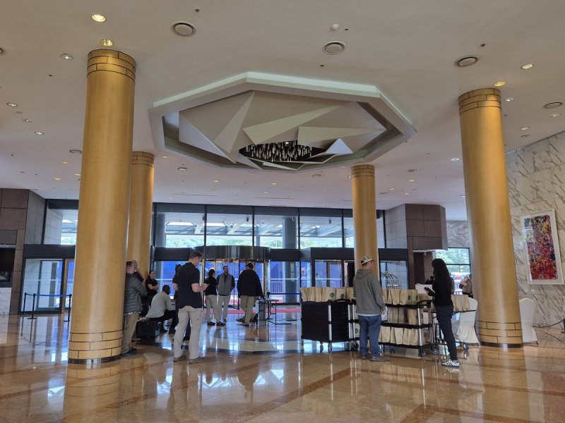 힐튼라이브스코어 바카라사이트 라이브스코어 바카라사이트 로비서 검문검색을 하는 미국 요원들 (출처=연합뉴스)