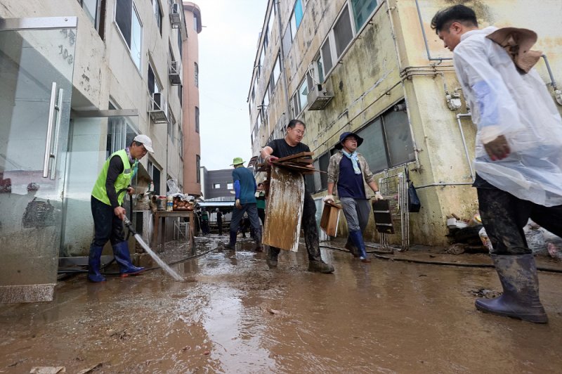 [아산=뉴시스] 집중호우로 침수된 마을. (사진=뉴시스 DB). 2025.08.27.photo@newsis.com ***위 사진은 기사 내용과 무관합니다. *재판매 및 DB 금지