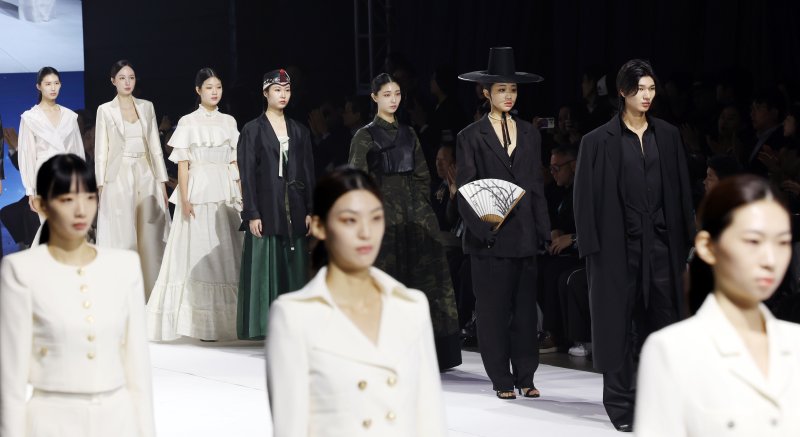 2025 패패부산·부산패션위크 개막 [뉴시스Pic] - 파이낸셜뉴스