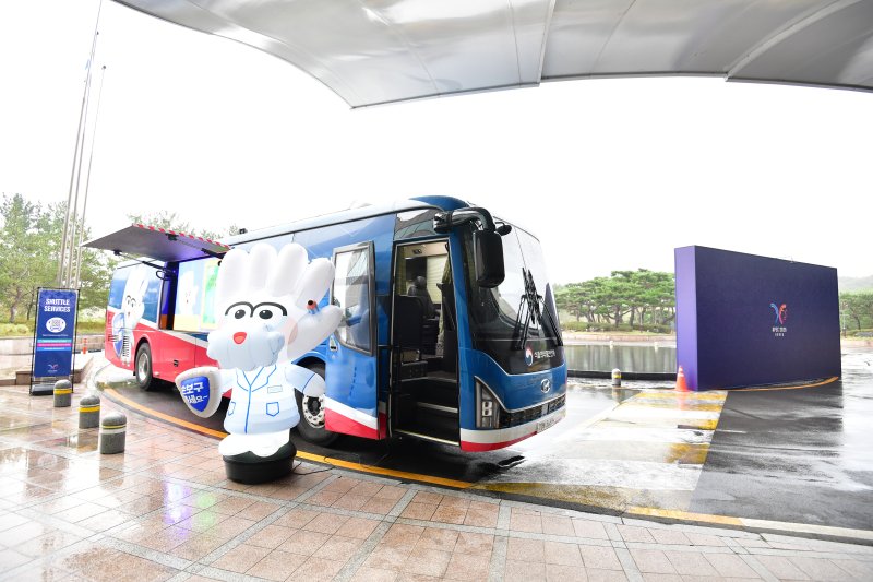 식품의약품안전처가 아시아태평양경제협력체(APEC) 기간 운용하는 식중독 신속 검사 버스.(뉴스1 자료, 재판매 및 DB금지). 2025.10.23/뉴스1 ⓒ News1 최창호 기자