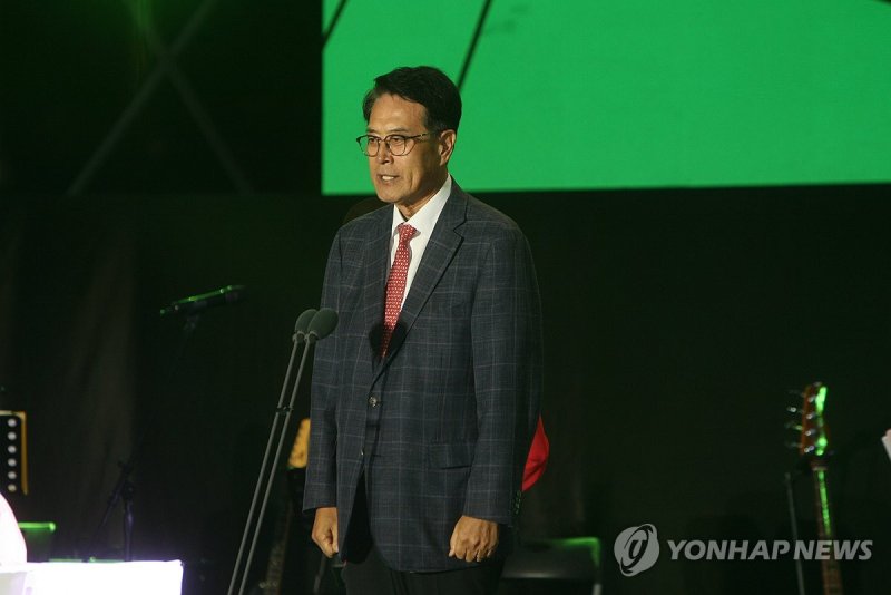 이순걸 세계산악영화제 이사장 인사 (출처=연합뉴스)