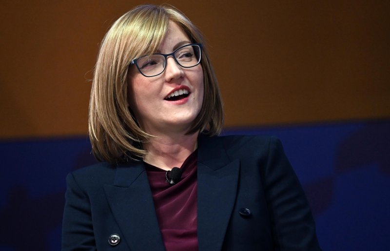 이바나 제멜코바 글로벌 수소위원회 CEO가 30일 경북 경주시 경주예술의전당에서 열린 아시아태평양경제협력체(APEC) 정상회의 최고 경영자(CEO) 서밋(Summit)에서 '수소, 모빌리티를 넘어 모두를 위한 차세대 에너지로'를 주제로 장재훈 현대자동차 부회장과 토론하고 있다.(공동취재) 2025.10.30/뉴스1 ⓒ News1 김민지 기자