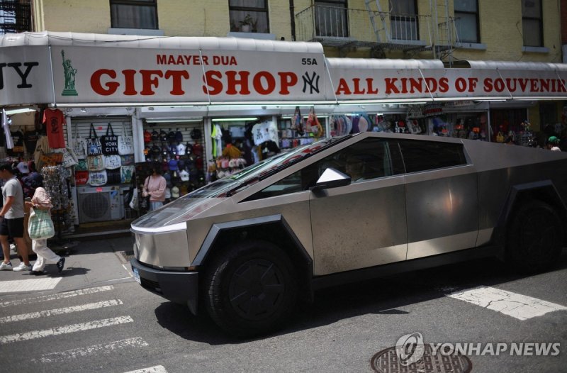미국 뉴욕 거리의 사이버트럭 (출처=연합뉴스)