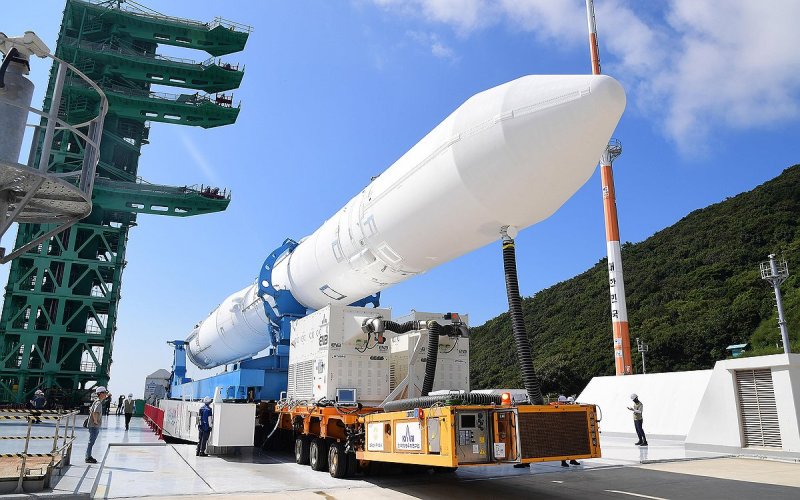 발사대로 옮겨지는 누리호4차 모습. 연합뉴스