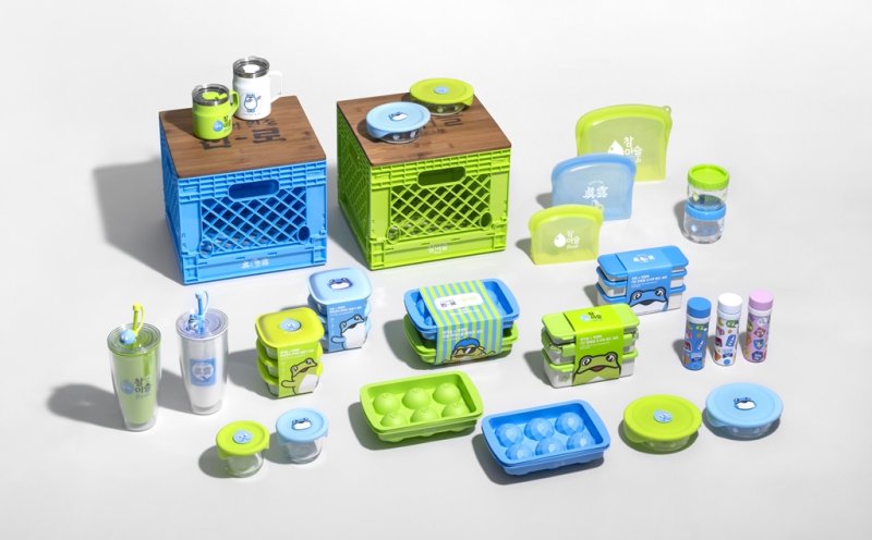 [서울=뉴시스] 락앤락와 하이트진로의 협업 제품. (사진=락앤락 제공) 2025.10.31. photo@newsis.com *재판매 및 DB 금지