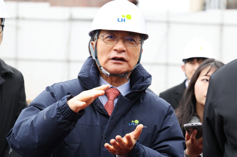 [서울=뉴시스] 이한준 한국토지주택공사(LH) 사장. (사진=LH 제공) 2025.10.31. photo@newsis.com *재판매 및 DB 금지