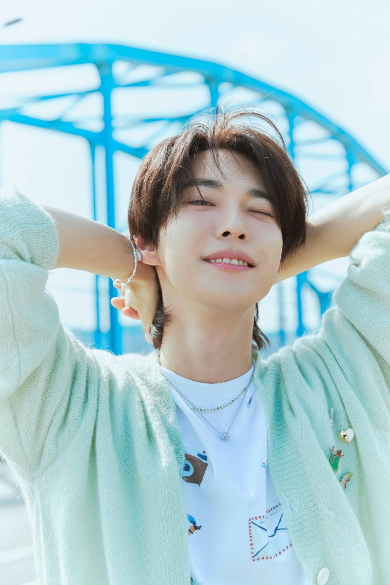 NCT 도영, 입대 앞두고 1억 쾌척 "아동들 꿈 응원"