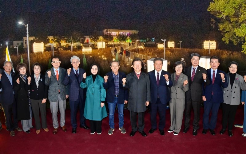 진주 유등의 창작, 연구, 전시 공간인 '진주빛마루' 개관식이 30일 열리고 있다(진주시 제공. 재판매 및 DB금지).