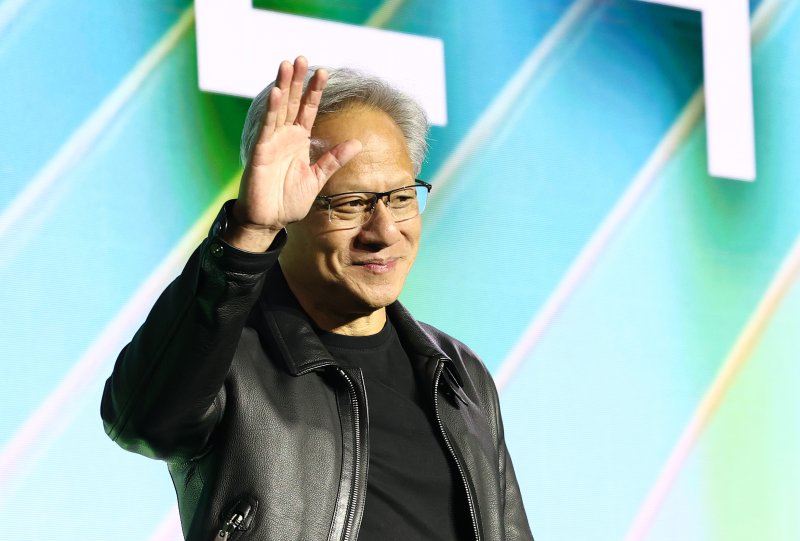 [서울=뉴시스] 정병혁 기자 = 젠슨 황 엔비디아 최고경영자(CEO)가 30일 서울 강남구 코엑스에서 열린 엔비디아 지포스 게이머 페스티벌에서 인사를 하고 있다.(공동취재) 2025.10.30. photo@newsis.com