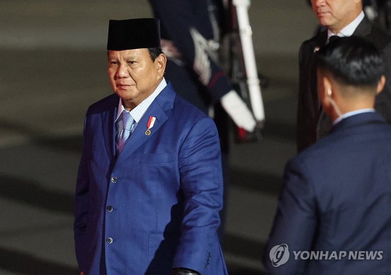 APEC 인도네시아 대통령 한국 도착 (출처=연합뉴스)