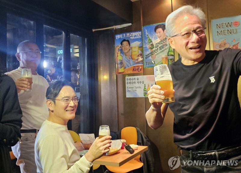 젠슨 황·이재용·정의선 '치맥회동' (출처=연합뉴스)