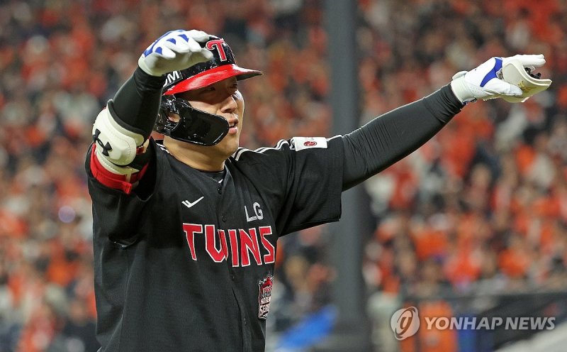 '만점활약' 김현수 (출처=연합뉴스)