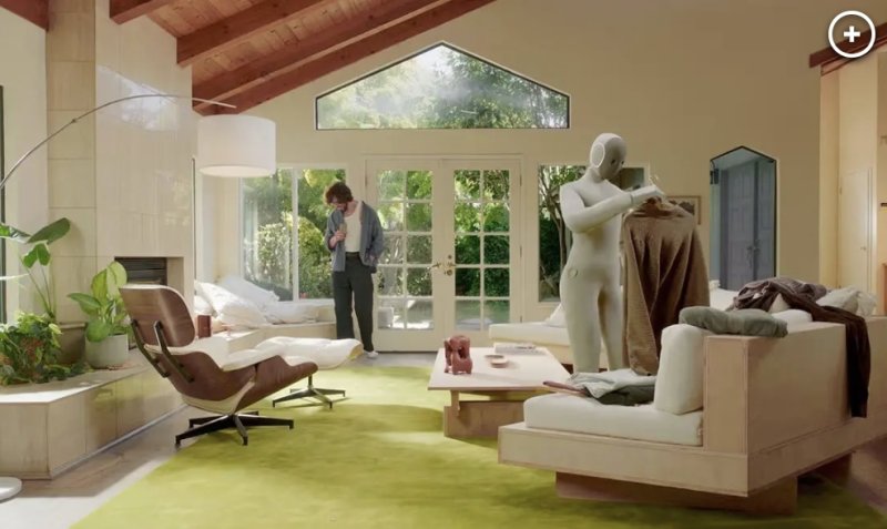 [서울=뉴시스]휴머노이드 로봇 네오. (사진출처: 뉴욕포스트 캡처) 2025.10.31.