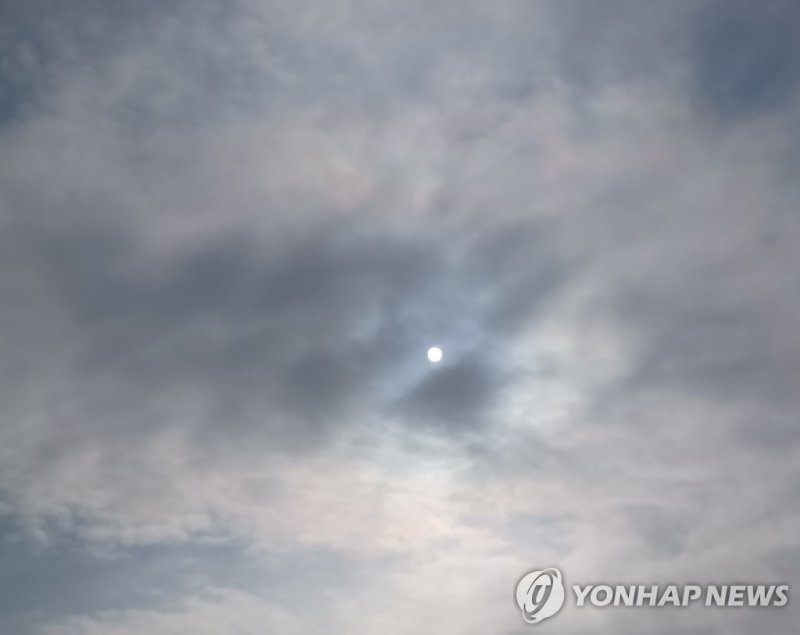 흐린 하늘 (출처=연합뉴스)