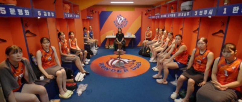 "엉망진창…이대로 안돼" '신인감독' 김연경, 선수 방출제 초강수