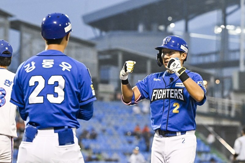 김성근·염종석 2연속 맞대결…'불꽃vs대학야구 올스타' 2일 생중계