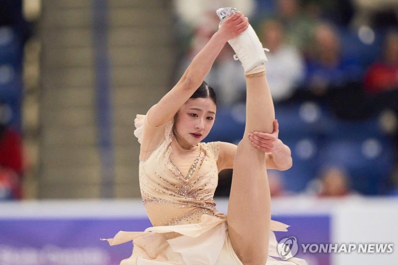 쇼트프로그램에서 스핀 연기를 펼치는 윤아선 (출처=연합뉴스)