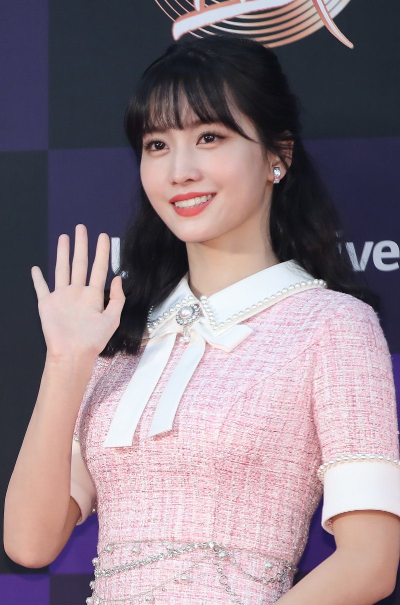 나나, 아치울마을 고급빌라 42억원에 매입…한소희와 이웃