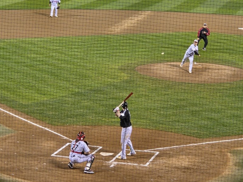 투수 박동원, 타자 임찬규 (출처=연합뉴스)