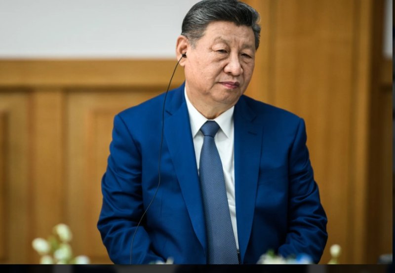 [서울=뉴시스] 시진핑 주석이 지난달 30일 김해 국제공항 ‘나래 마루’에서 도널드 트럼프 대통령과 정상회담을 갖던 중 근엄한 모습을 보이고 있다. (출처: 백악관 홈페이지) 2025.11.01. *재판매 및 DB 금지