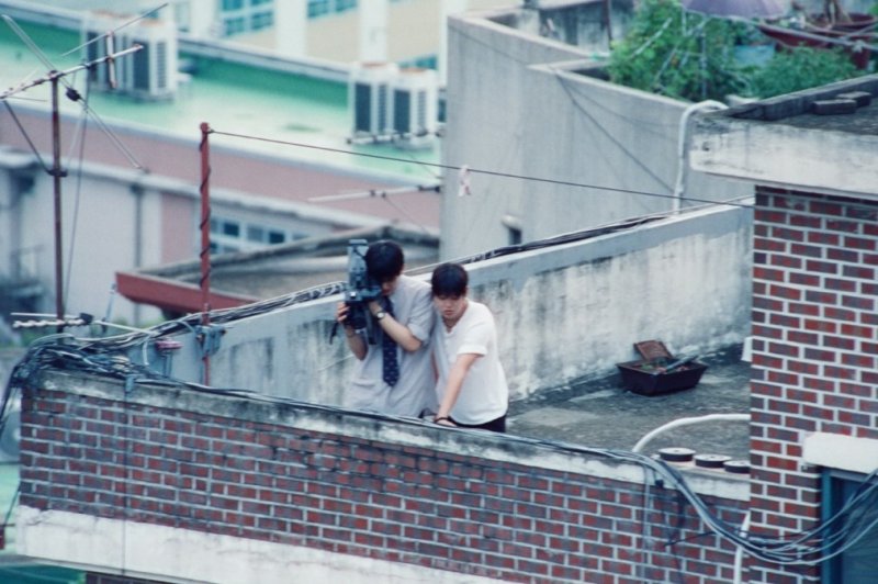 2000년생 동갑내기 포크듀오 산만한시선 "우리 아이돌은 김민기"