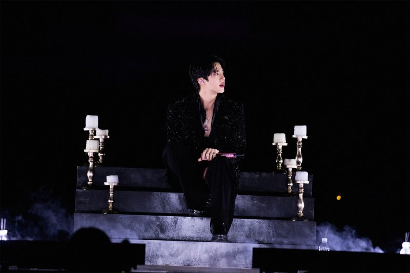 방탄소년단 진, 계속 달린다…12월 첫 팬콘 실황 영화 개봉