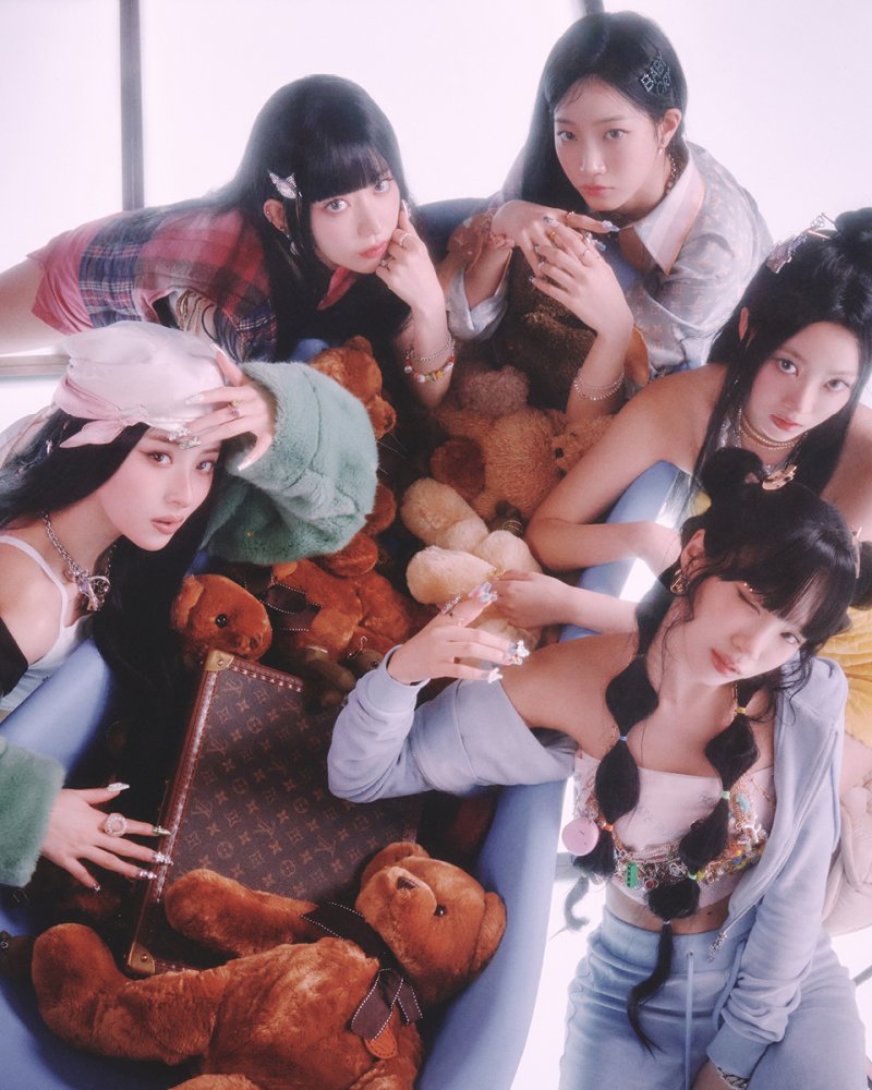 르세라핌 '이지'도 넘겼다…스포티파이 세 번째 3억 스밍