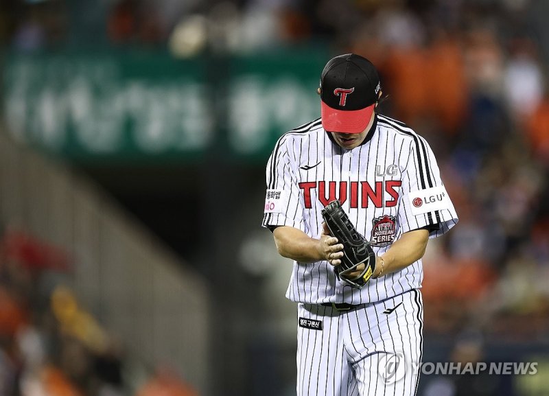 김진성 ‘위기 탈출’ (출처=연합뉴스)