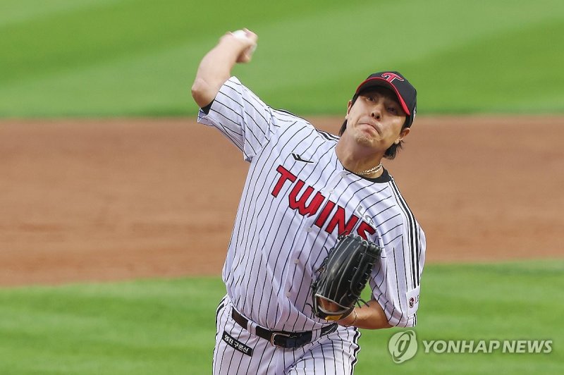 역투하는 김진성 (출처=연합뉴스)