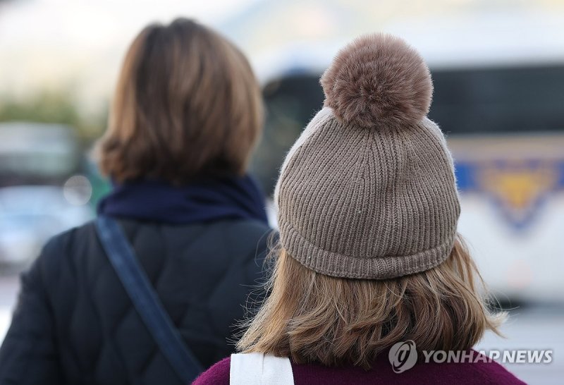 털모자 필요한 추위 (출처=연합뉴스)