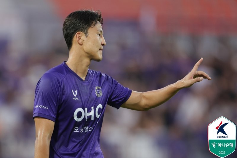 [서울=뉴시스]K리그1 안양 수비수 권경원. (사진=한국프로축구연맹 제공)