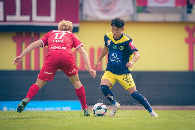 오스트리아 2부리그 퍼스트 비엔나에서 뛰는 서종민(오른쪽)(퍼스트 비엔나 제공)